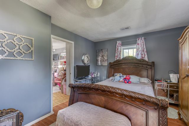 222 Grandview Street, Church Hill, TN 37642