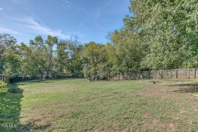 222 Grandview Street, Church Hill, TN 37642