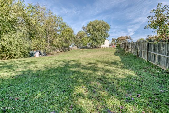 222 Grandview Street, Church Hill, TN 37642