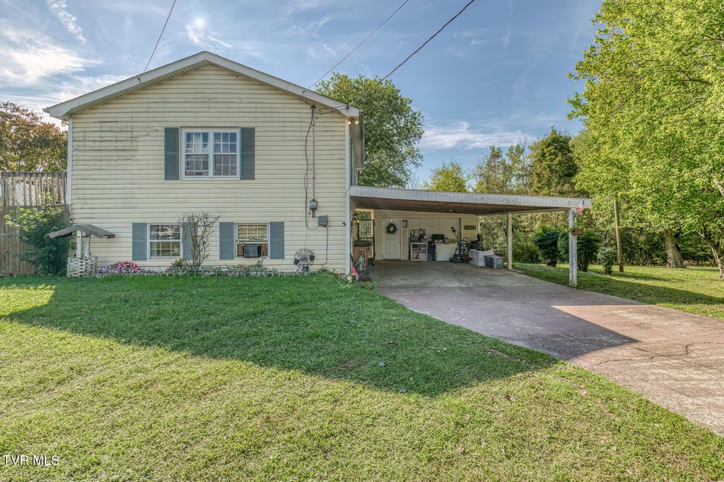 222 Grandview Street, Church Hill, TN 37642