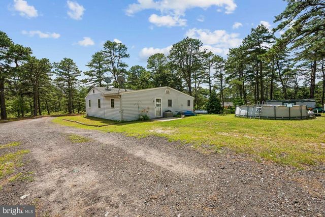 176 CITY LINE RD, Browns Mills, NJ 08015