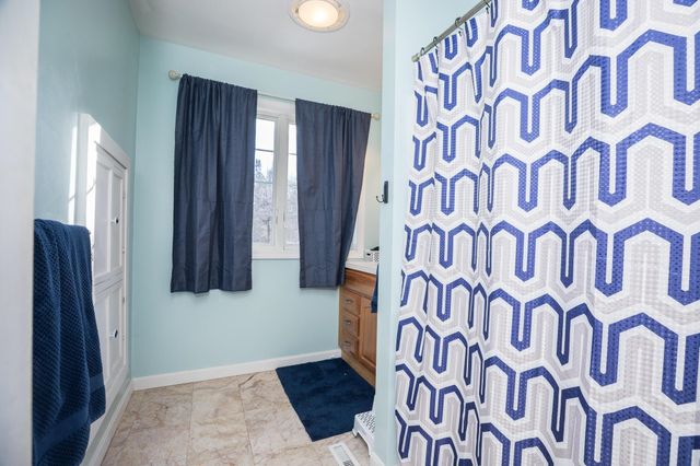 7 Kinsale Drive, Rochester, NH 03868