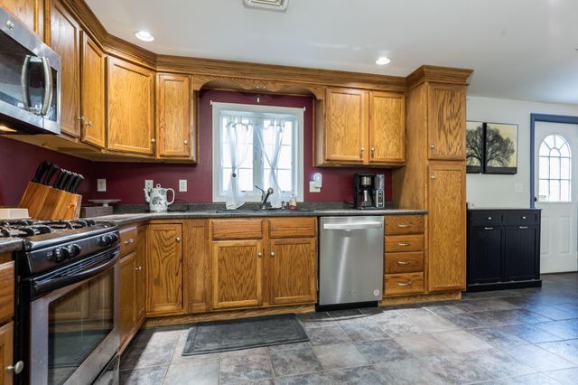 7 Kinsale Drive, Rochester, NH 03868