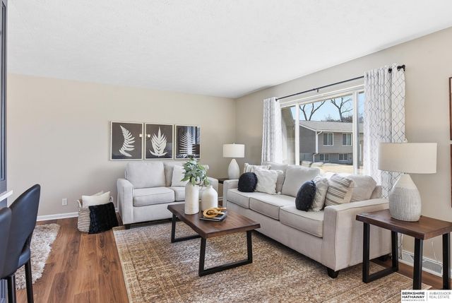 13810 X Circle, Omaha, NE 68137