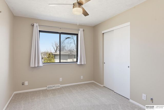 13810 X Circle, Omaha, NE 68137