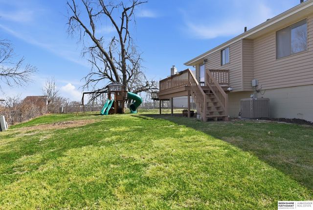 13810 X Circle, Omaha, NE 68137