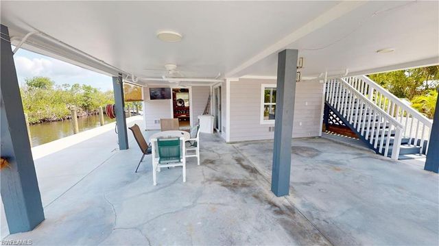 8161 Moyer LN, Bokeelia, FL 33922