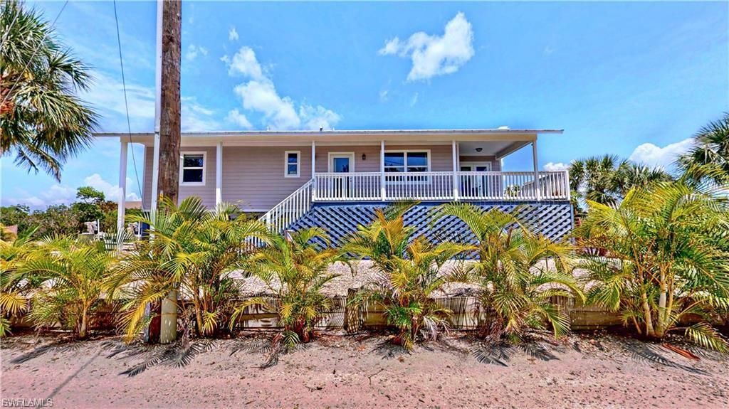 8161 Moyer LN, Bokeelia, FL 33922