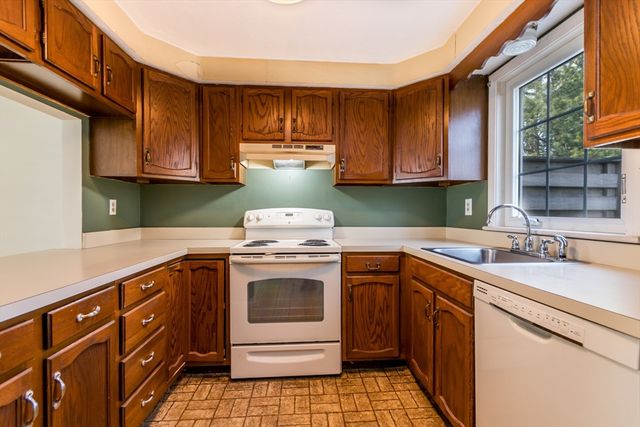 81 Woodview Dr 81, Brewster, MA 02631