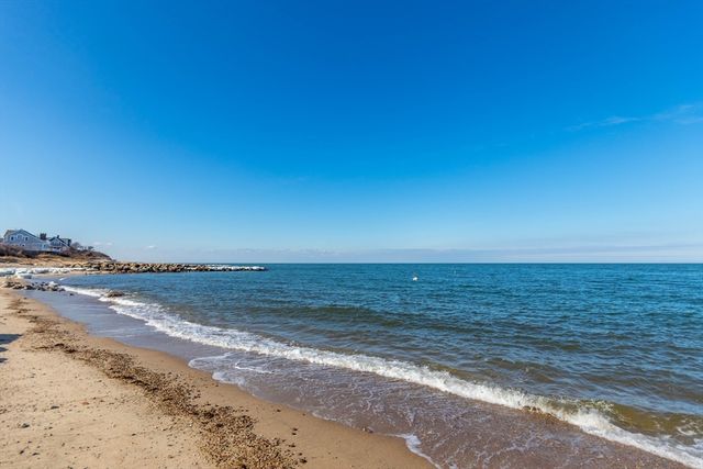 81 Woodview Dr 81, Brewster, MA 02631