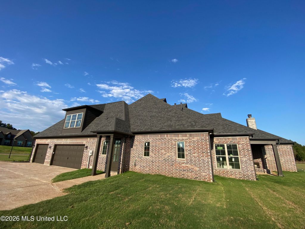 321 Cedar Crest Cove, Byhalia, MS 38611 — photo 4