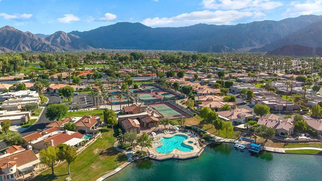 48614 Calle Esperanza, La Quinta, CA 92253