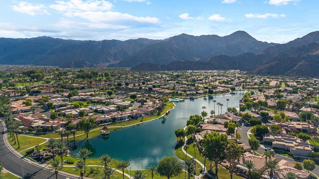 48614 Calle Esperanza, La Quinta, CA 92253