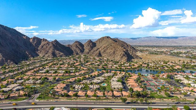 48614 Calle Esperanza, La Quinta, CA 92253