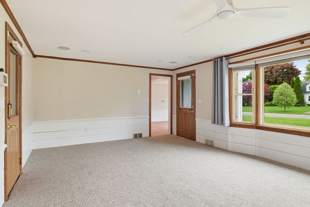 107 Viscount Rd, Longmeadow, MA 01106