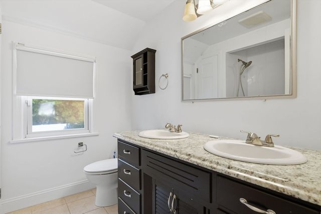 107 Viscount Rd, Longmeadow, MA 01106