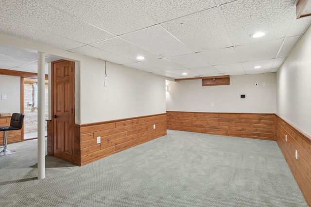 107 Viscount Rd, Longmeadow, MA 01106