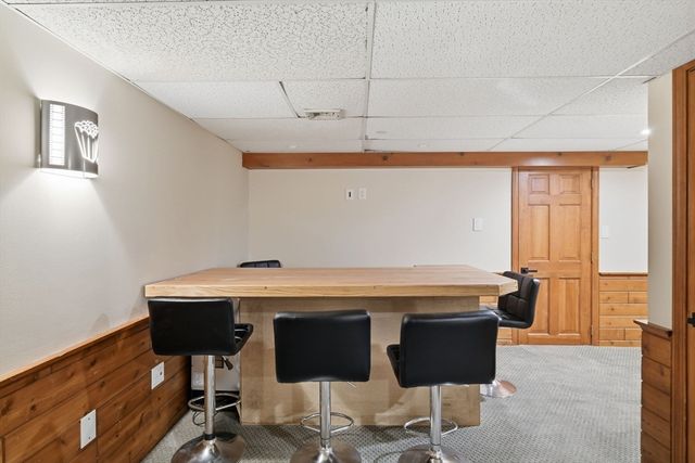 107 Viscount Rd, Longmeadow, MA 01106
