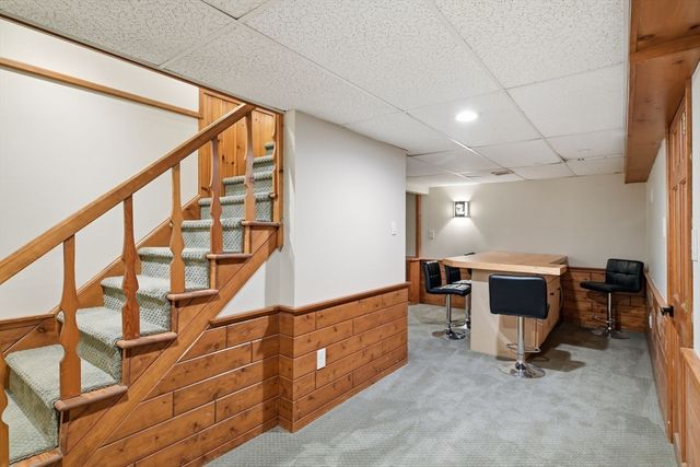 107 Viscount Rd, Longmeadow, MA 01106