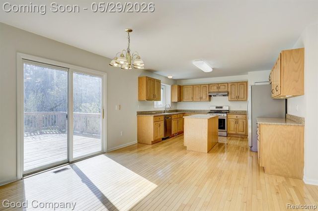 3526 Inverness Drive, Rochester, MI 48306