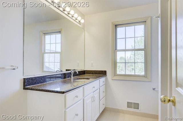 3526 Inverness Drive, Rochester, MI 48306