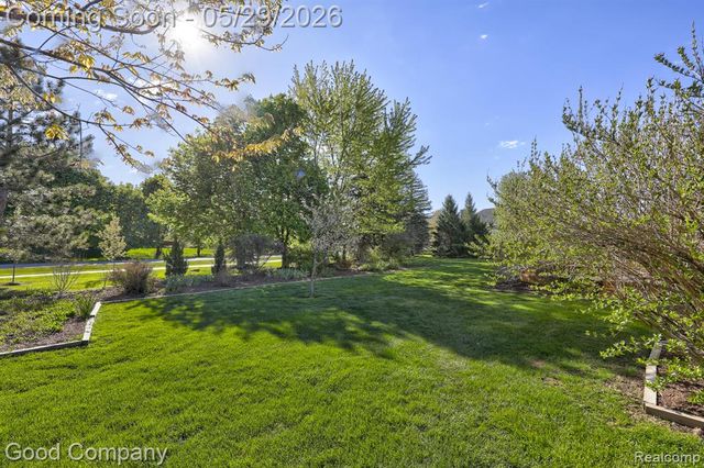 3526 Inverness Drive, Rochester, MI 48306