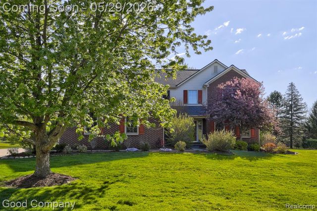 3526 Inverness Drive, Rochester, MI 48306