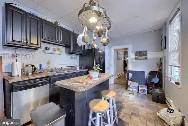 410 W VINE ST, Lancaster, PA 17603