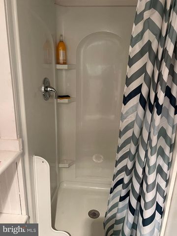 410 W VINE ST, Lancaster, PA 17603