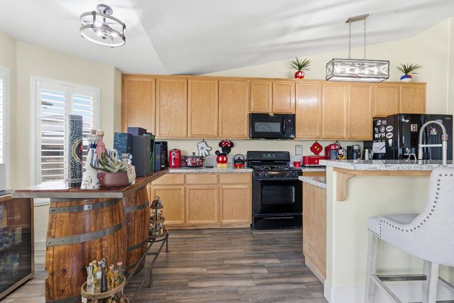 1029 Chenin Blanc St, Los Banos, CA 93635