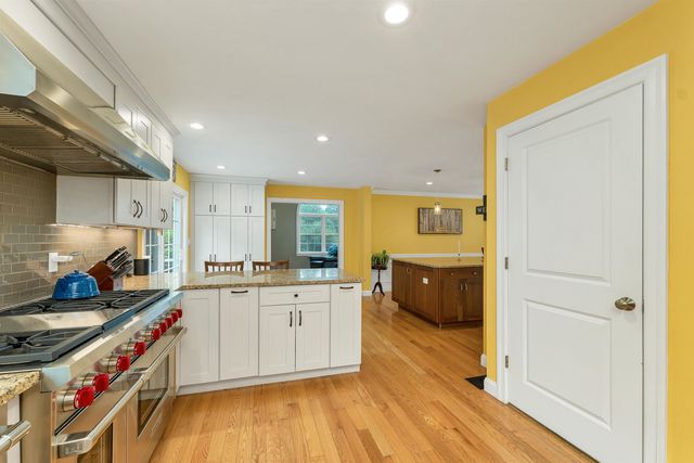 95 Olde Bridge Lane, Epping, NH 03042