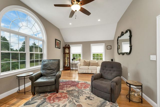 95 Olde Bridge Lane, Epping, NH 03042