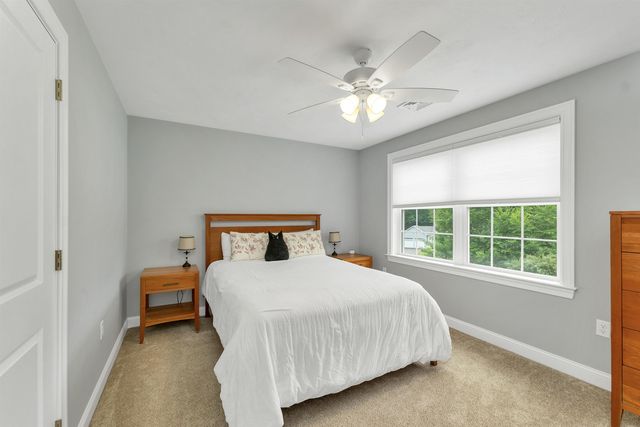 95 Olde Bridge Lane, Epping, NH 03042