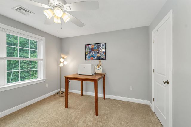 95 Olde Bridge Lane, Epping, NH 03042