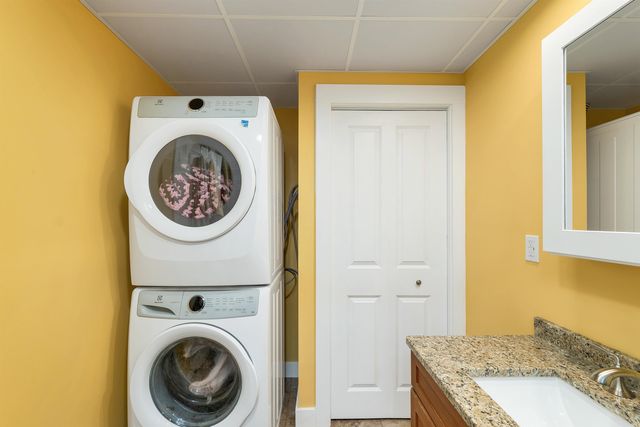 95 Olde Bridge Lane, Epping, NH 03042
