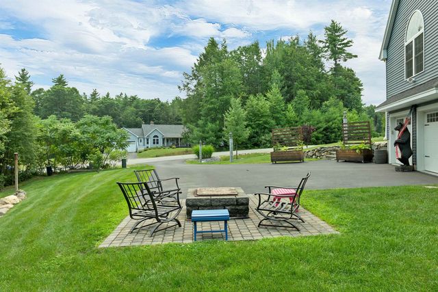 95 Olde Bridge Lane, Epping, NH 03042