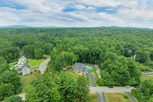 95 Olde Bridge Lane, Epping, NH 03042