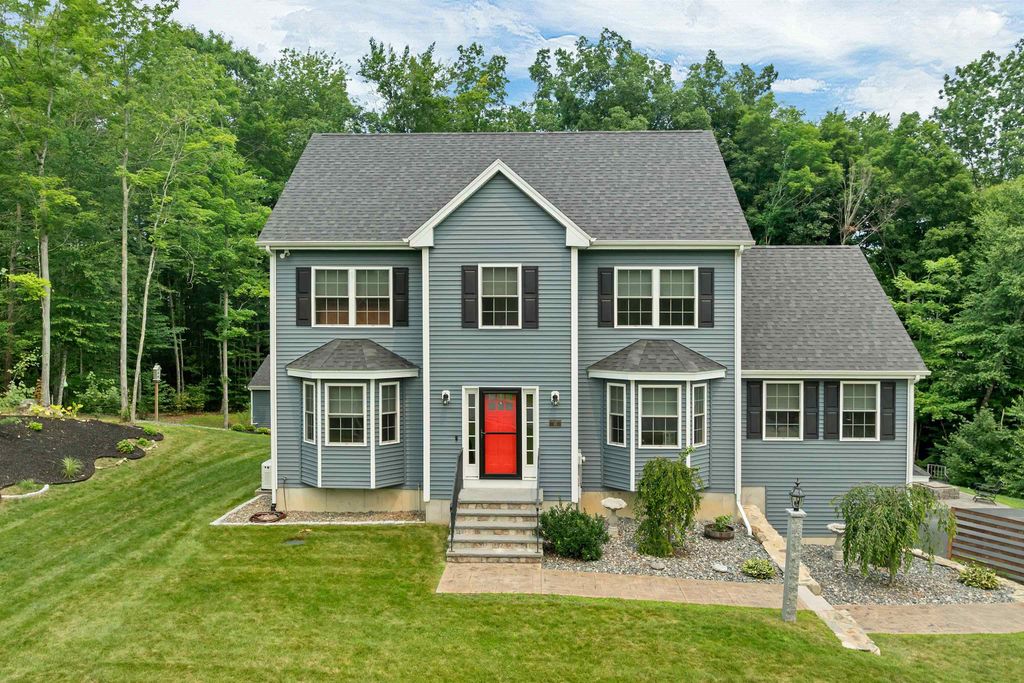 95 Olde Bridge Lane, Epping, NH 03042