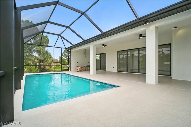 15048 Hennipen CIR E, Port Charlotte, FL 33981