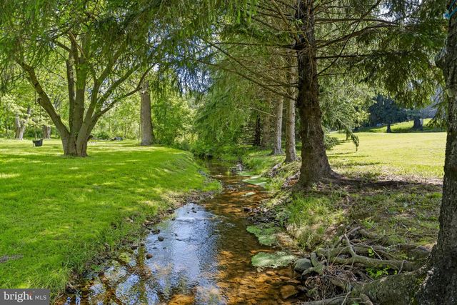 46 ELM CREEK RD, Cochranville, PA 19330