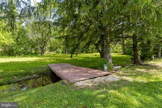 46 ELM CREEK RD, Cochranville, PA 19330