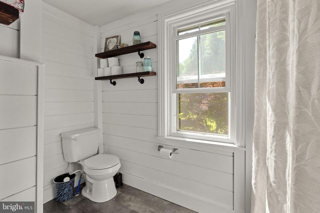 46 ELM CREEK RD, Cochranville, PA 19330