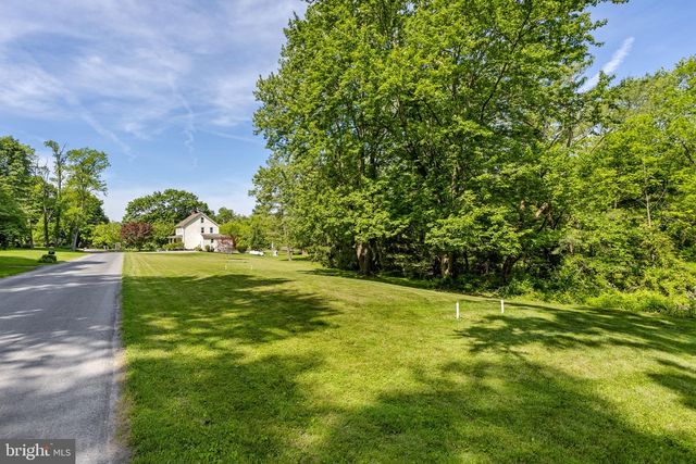 46 ELM CREEK RD, Cochranville, PA 19330