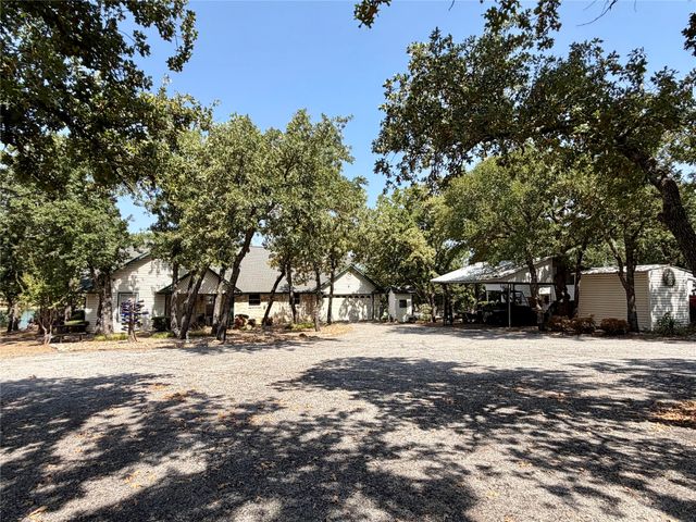 459 County Road 1742, Chico, TX 76431