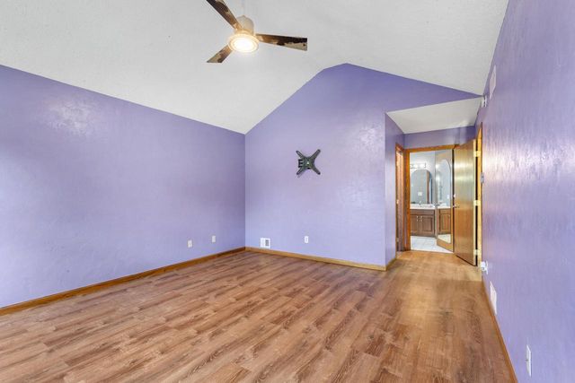2615 Faringdon COURT, Waukesha, WI 53188