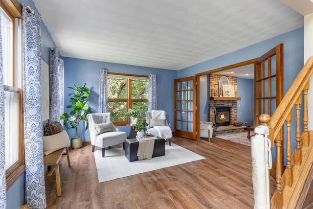 2615 Faringdon COURT, Waukesha, WI 53188