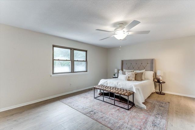 3123 N Brookfield, Wichita, KS 67226