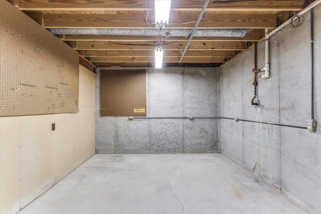 3123 N Brookfield, Wichita, KS 67226
