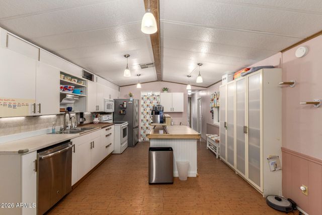 834 S MERIDIAN Road 144, Apache Junction, AZ 85120