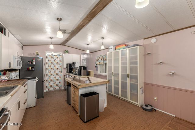 834 S MERIDIAN Road 144, Apache Junction, AZ 85120